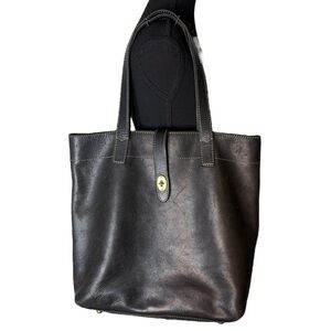 FOSSIL Large Oversized Black Leather Tote Flap Clasp Closure Gold Toned Hardware